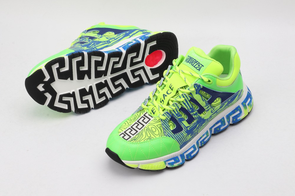 V*ERSACE